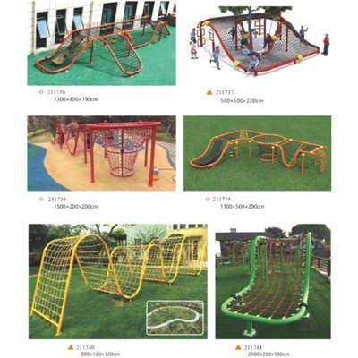 バーチャルリアリティ娯楽施設における安全上の懸念事項は何ですか？